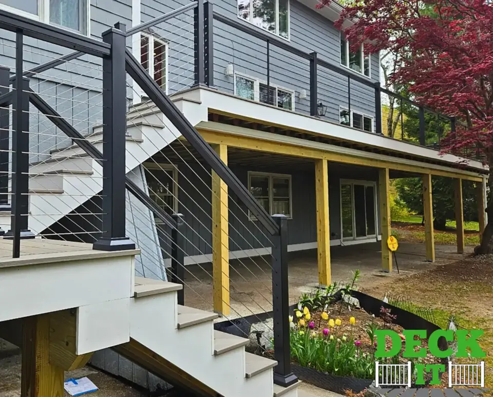 Deck with underdeck space